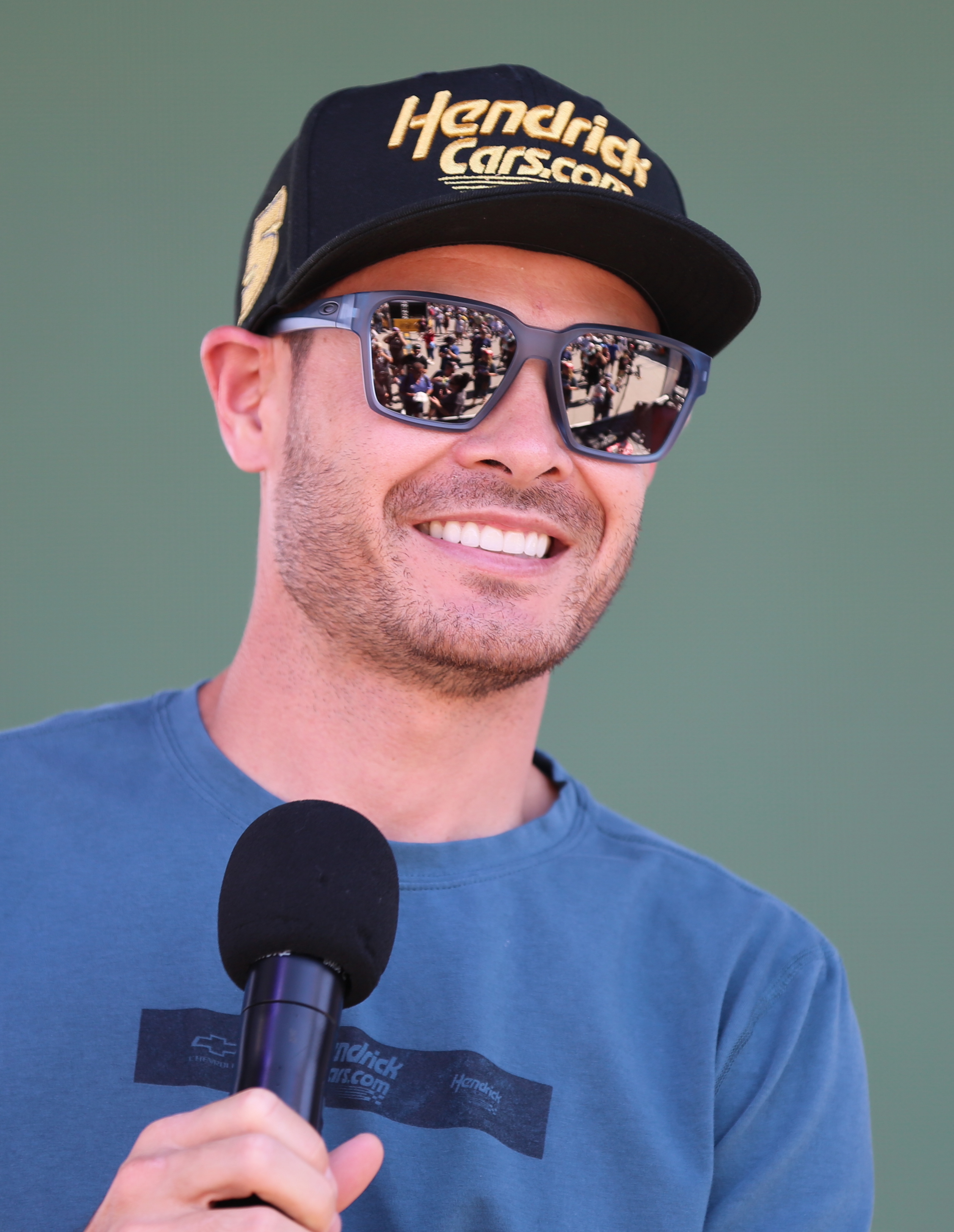 File photo: Kyle Larson at Las Vegas Motor Speedway in 2026. The 2025 champion entered Phoenix with a 49-point Chase lead; a blown tire ended his race and left him clinging to a five-point edge.