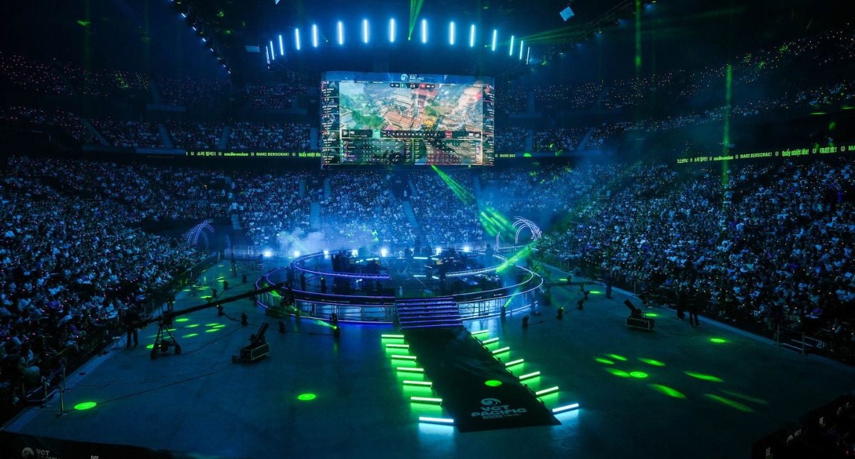 Crowd and stage lights during a VCT Pacific match in Seoul
