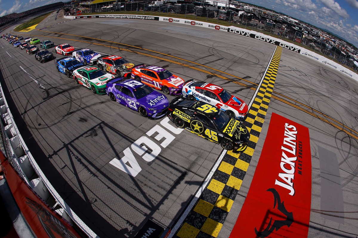 Tyler Reddick and Kyle Larson on track at Talladega Superspeedway