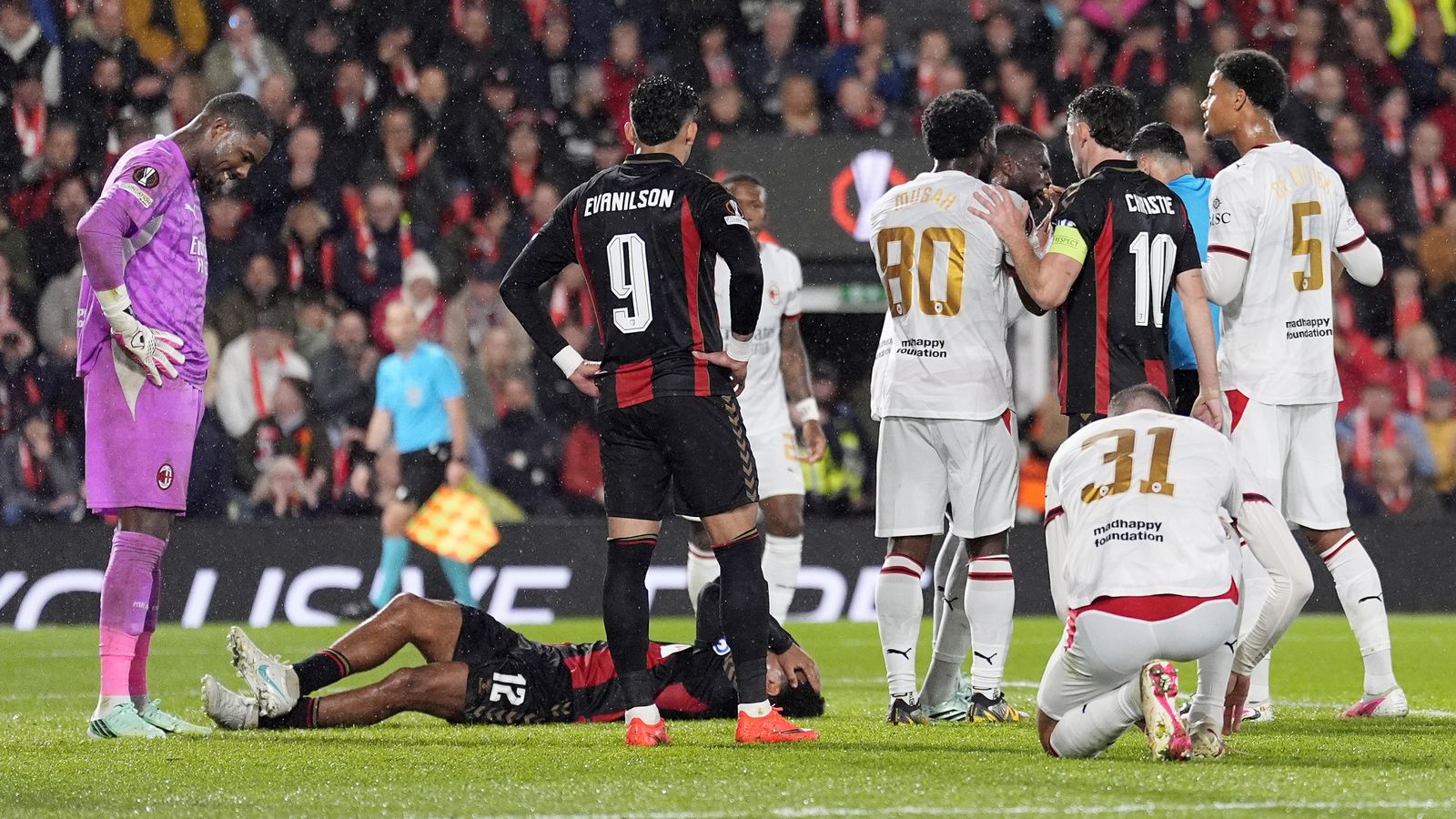 Bournemouth Stun 10-Man AC Milan 3-0 to Keep Perfect Europa League Start Alive - inside1