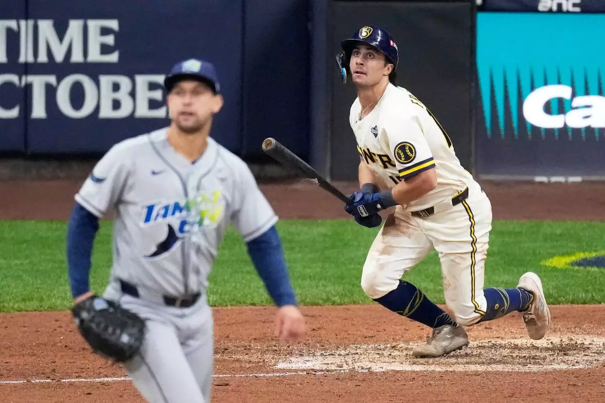 Pratt atones, Brewers erase 4-0 deficit to beat Rays 5-4 and take 2-0 World Series lead - inside2
