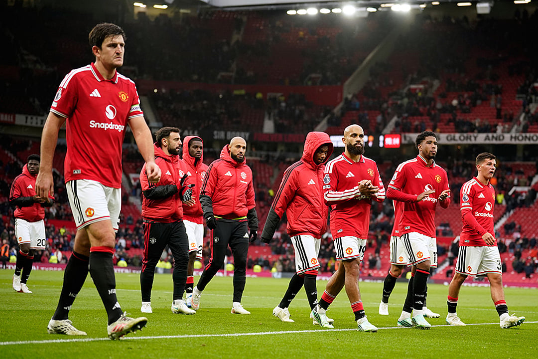 Bournemouth Batter Manchester United 3-0 as Carrick's Crisis Deepens - inside1