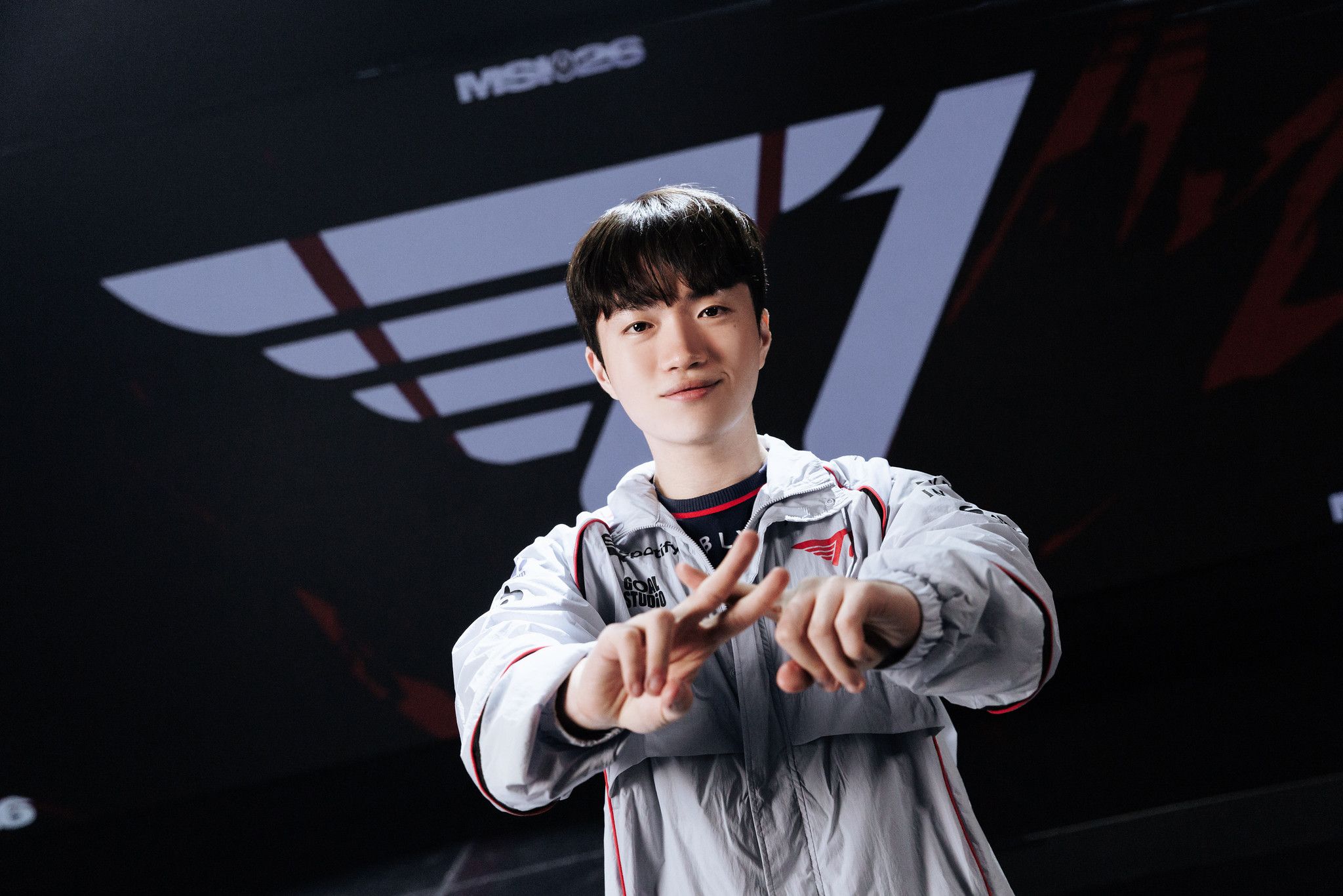 T1 support Keria, who set the Worlds all-time assists record during T1s win over CTBC Flying Oyster on Day 4 of the Swiss Stage