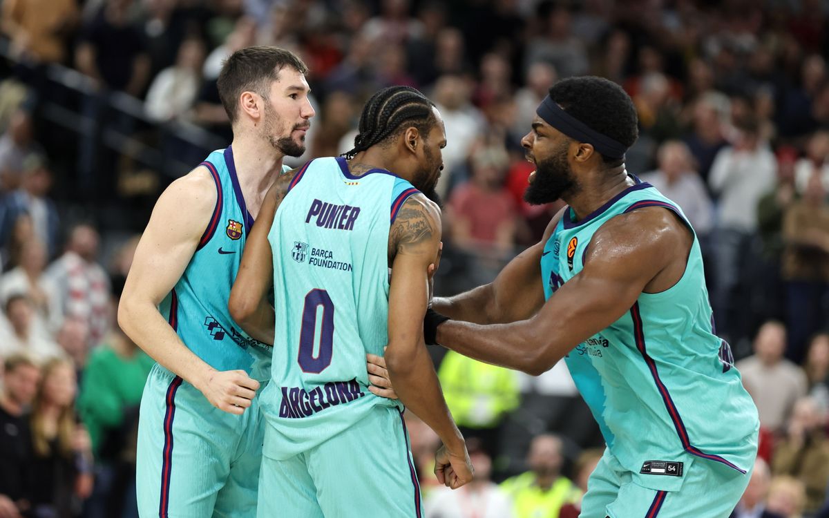 Kevin Punter (No. 0) celebrates with Barcelona teammates in the light-blue away kit during the EuroLeague game at Bayern Munich, SAP Garden, Oct 27, 2026 — FC Barcelona match gallery photo