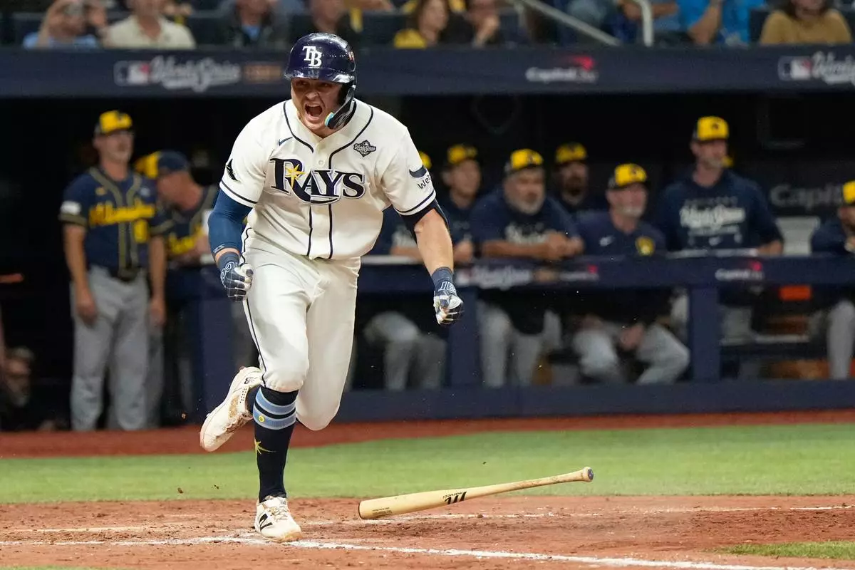 Rays refuse to go home: Williamson's 12th-inning single beats Brewers 4-3 - inside1