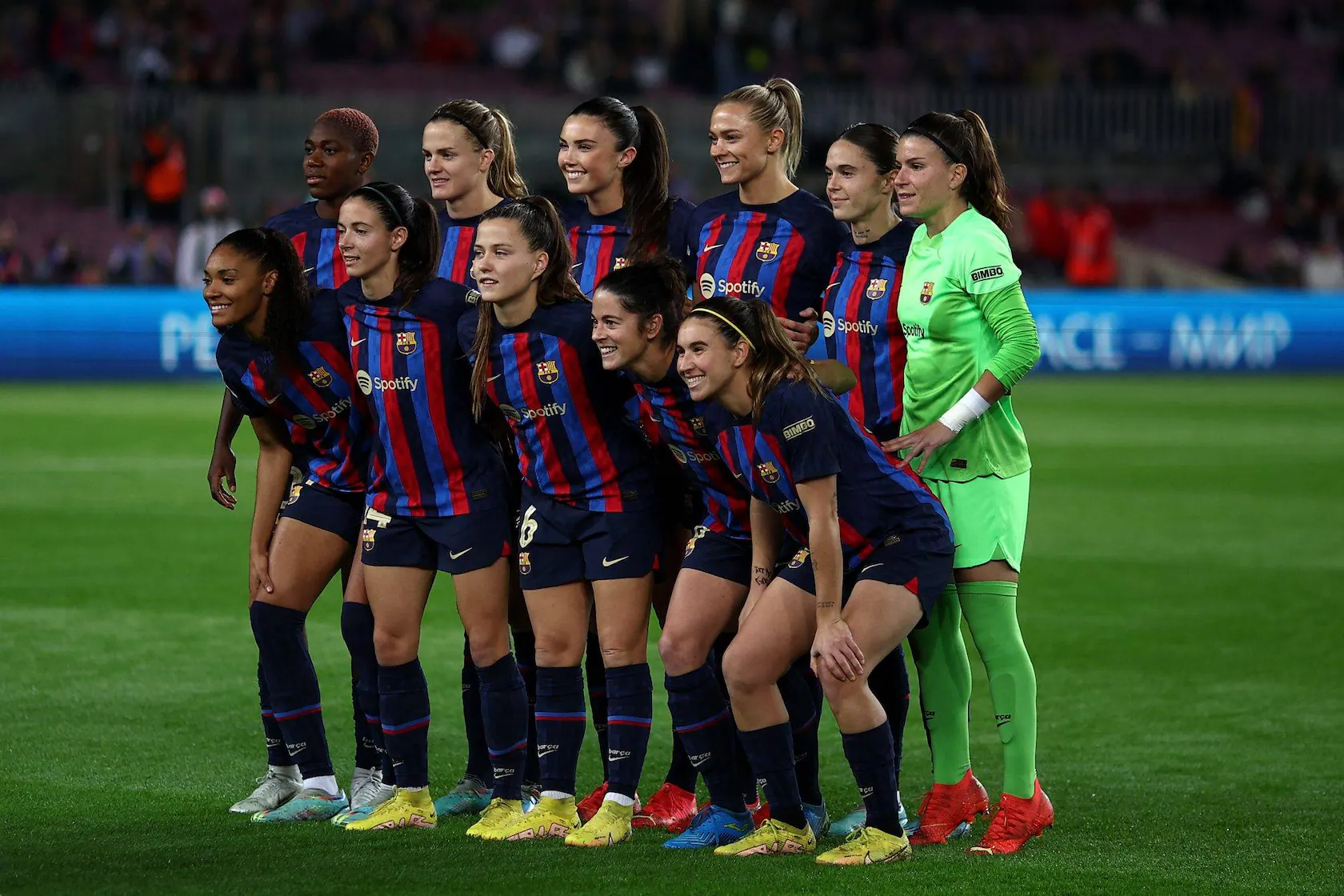 File photo, not from the Køge match: FC Barcelona Femení players pose for a team photo.