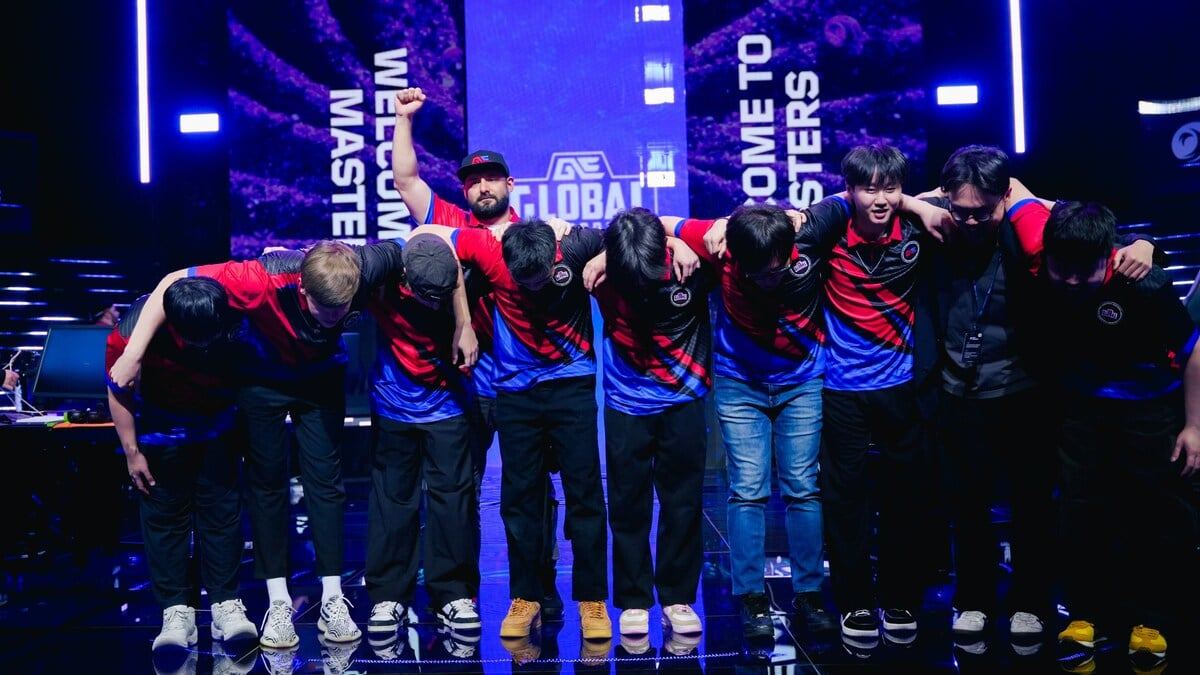 Global Esports players bow on stage after qualifying for a Valorant Masters event