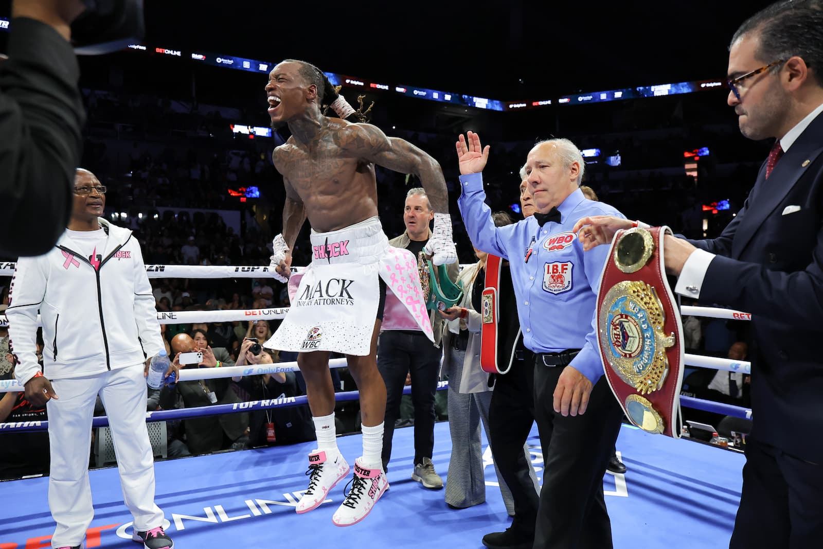 O'Shaquie Foster celebrates his victory over Emanuel Navarrete at Frost Bank Center in San Antonio