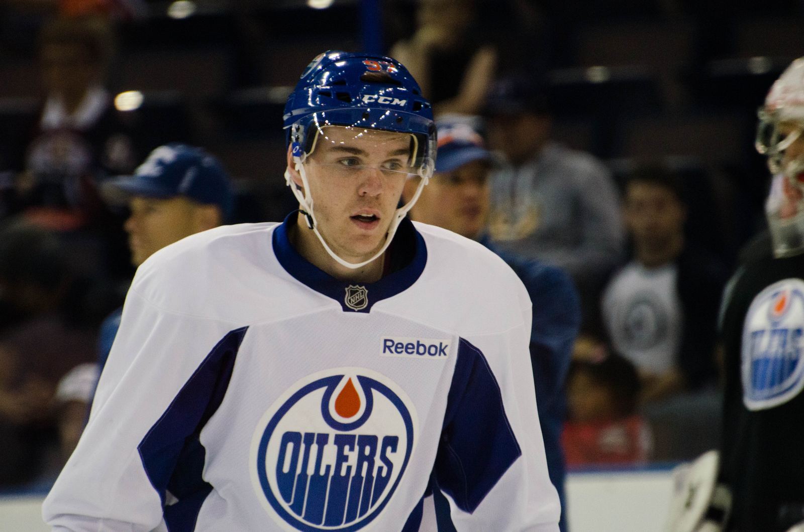 File photo of Connor McDavid in an Edmonton Oilers jersey, not from the 28 October 2026 match against Calgary.